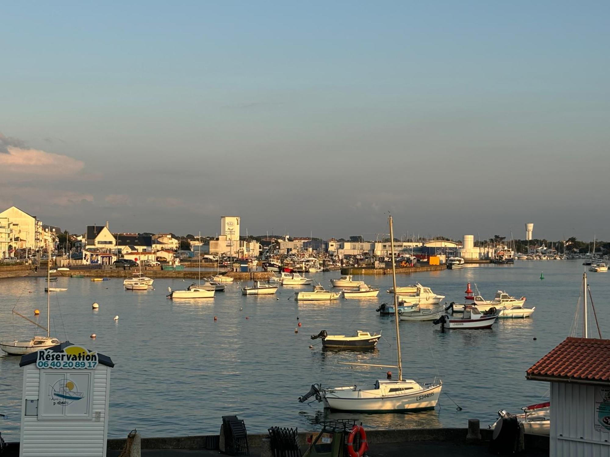 Vue Panoramique Port Et Ocean Apartment Saint-Gilles-Croix-de-Vie Exterior photo